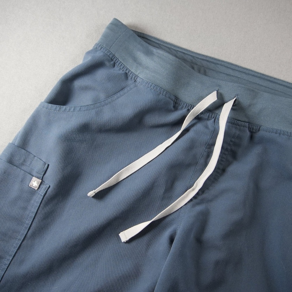 FIGS Kade Cargo Scrub Pants Straight Leg Women Scrub L Tall Blue